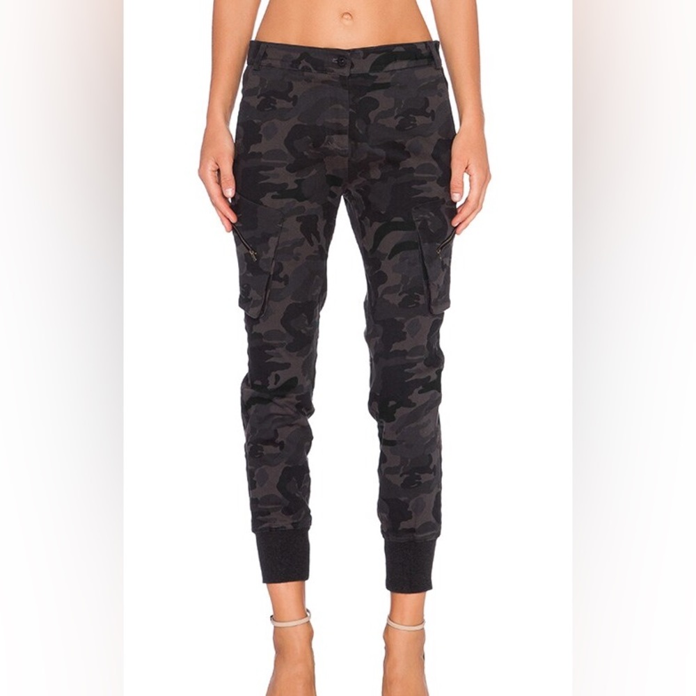 James Jeans Boyfriend Cargo Shadow Combat Size 27